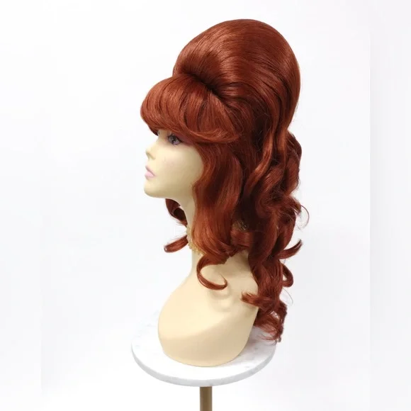 Auburn red retro 60s beehive wig - Picture 3 of 7